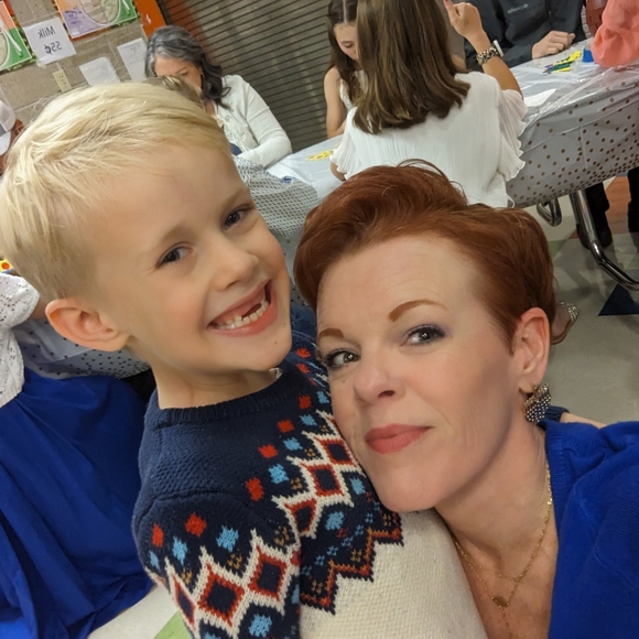 Meet your Posher, Faye Zarah - Picture 2 of 2